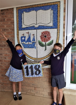 Children with doughnuts at laddsworthcover