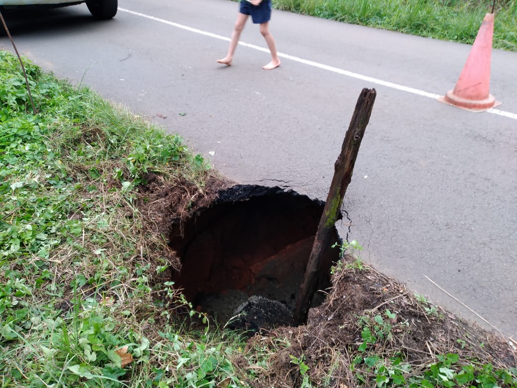 sinkhole cuckoo lane