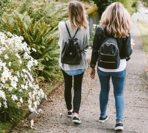 teens walking 002